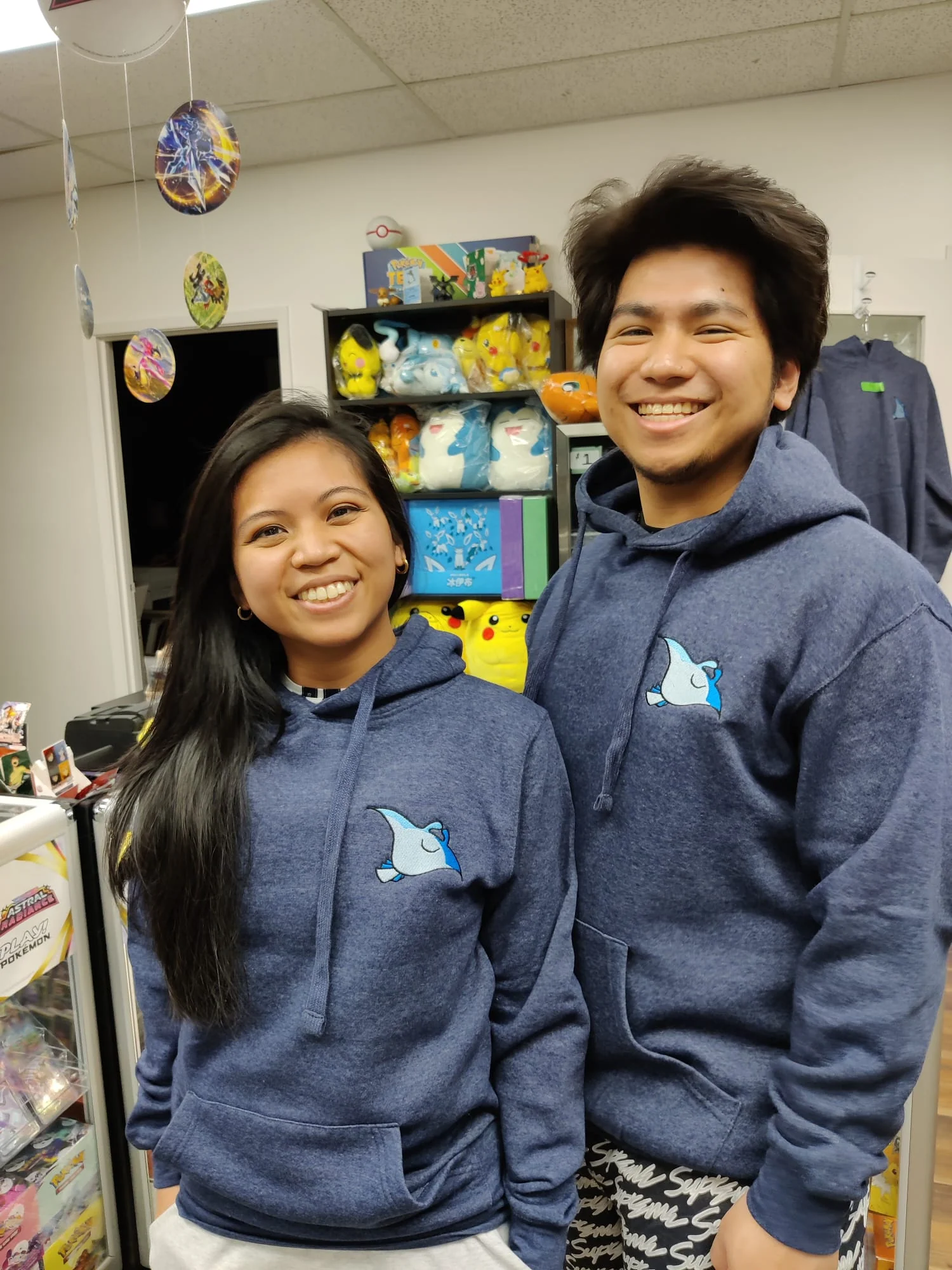 Manta Hoodie - Image 3